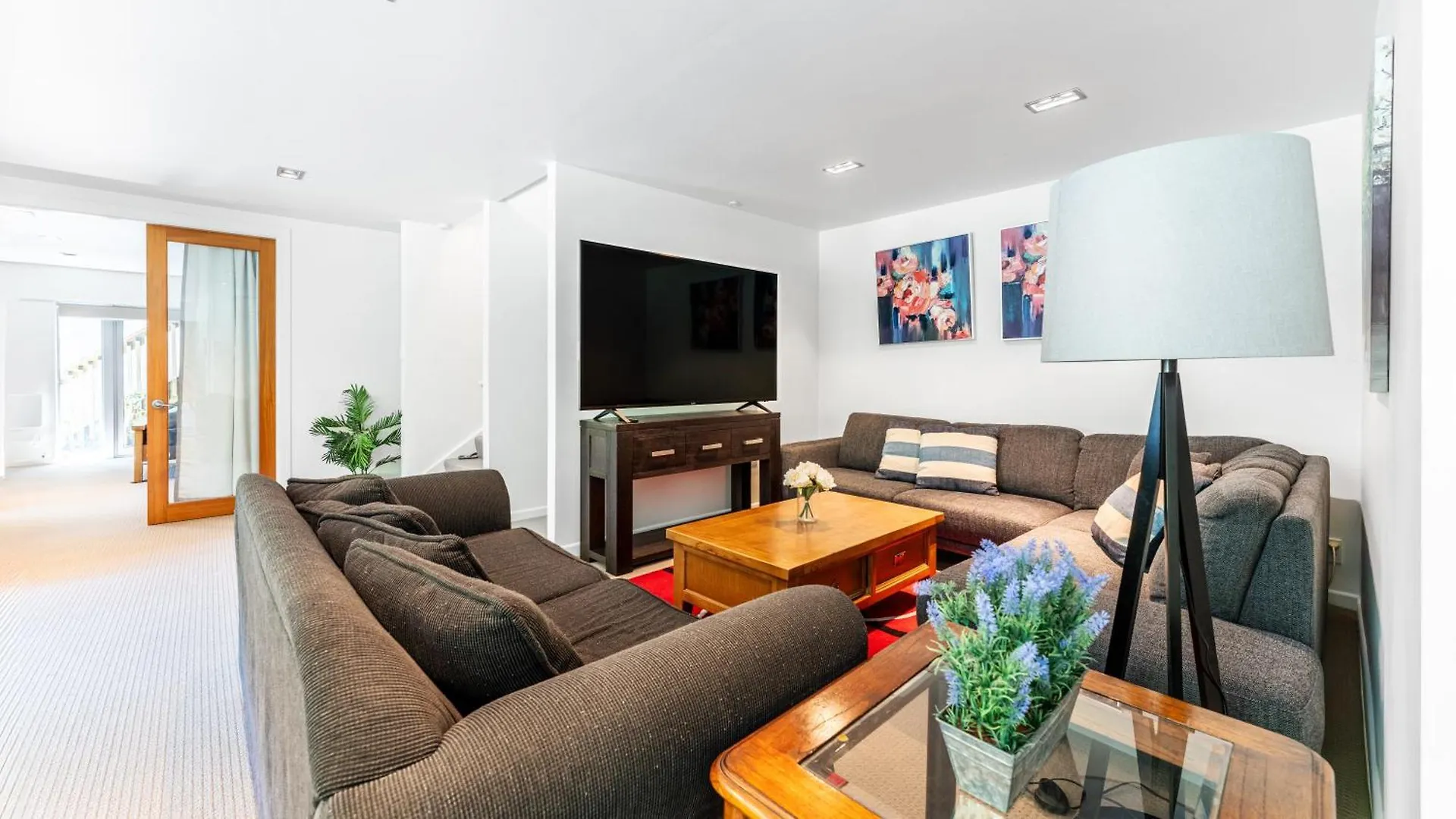 Vakantiehuis Villa Sebastian - Large Modern Home Wellington